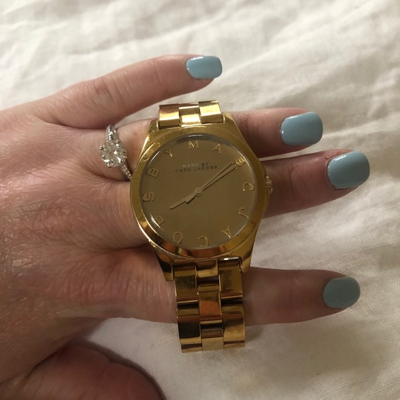 Marc Jacobs Gold Watch - Picture 7 of 7